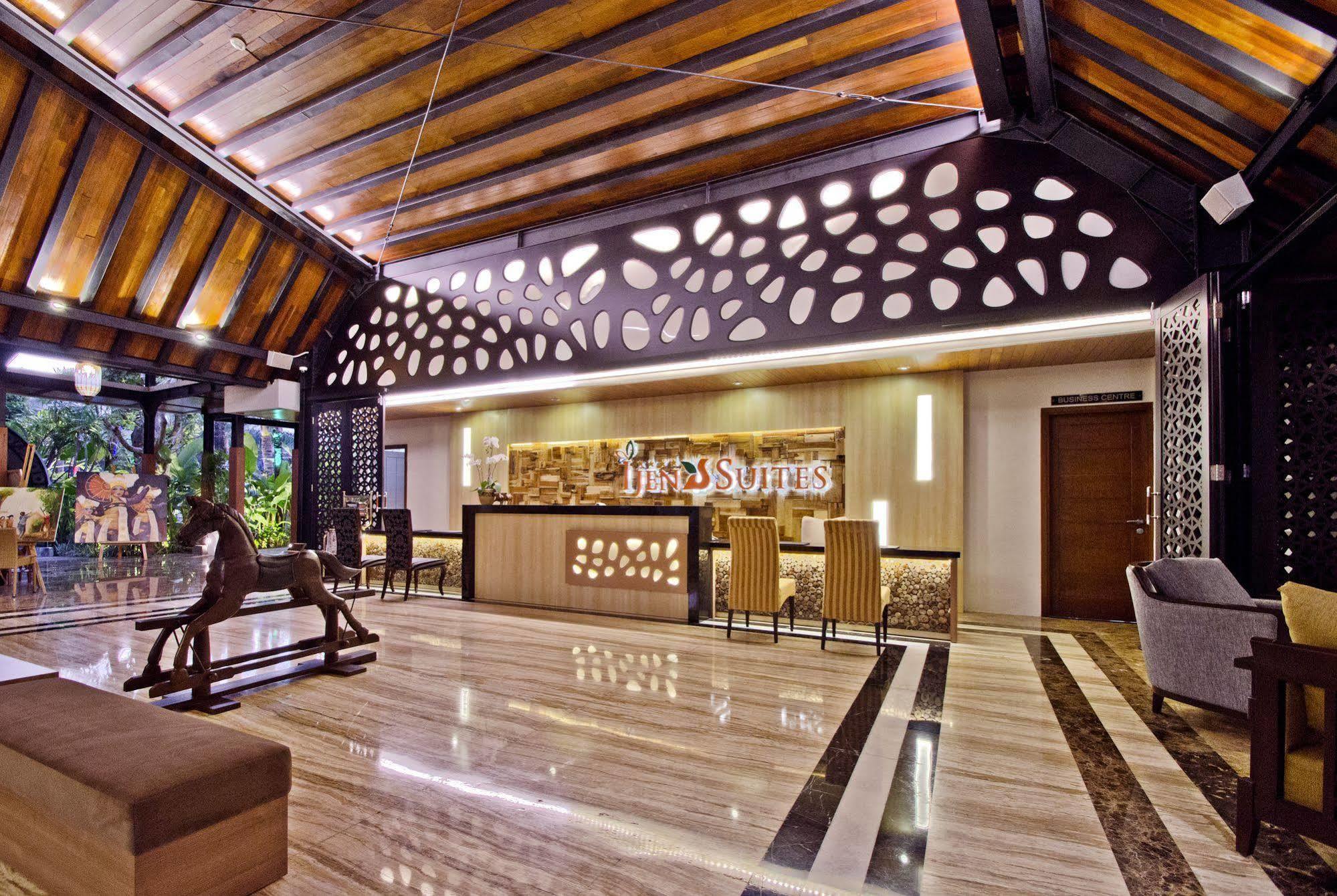 Ijen Suites Resort & Convention Malang Exterior photo